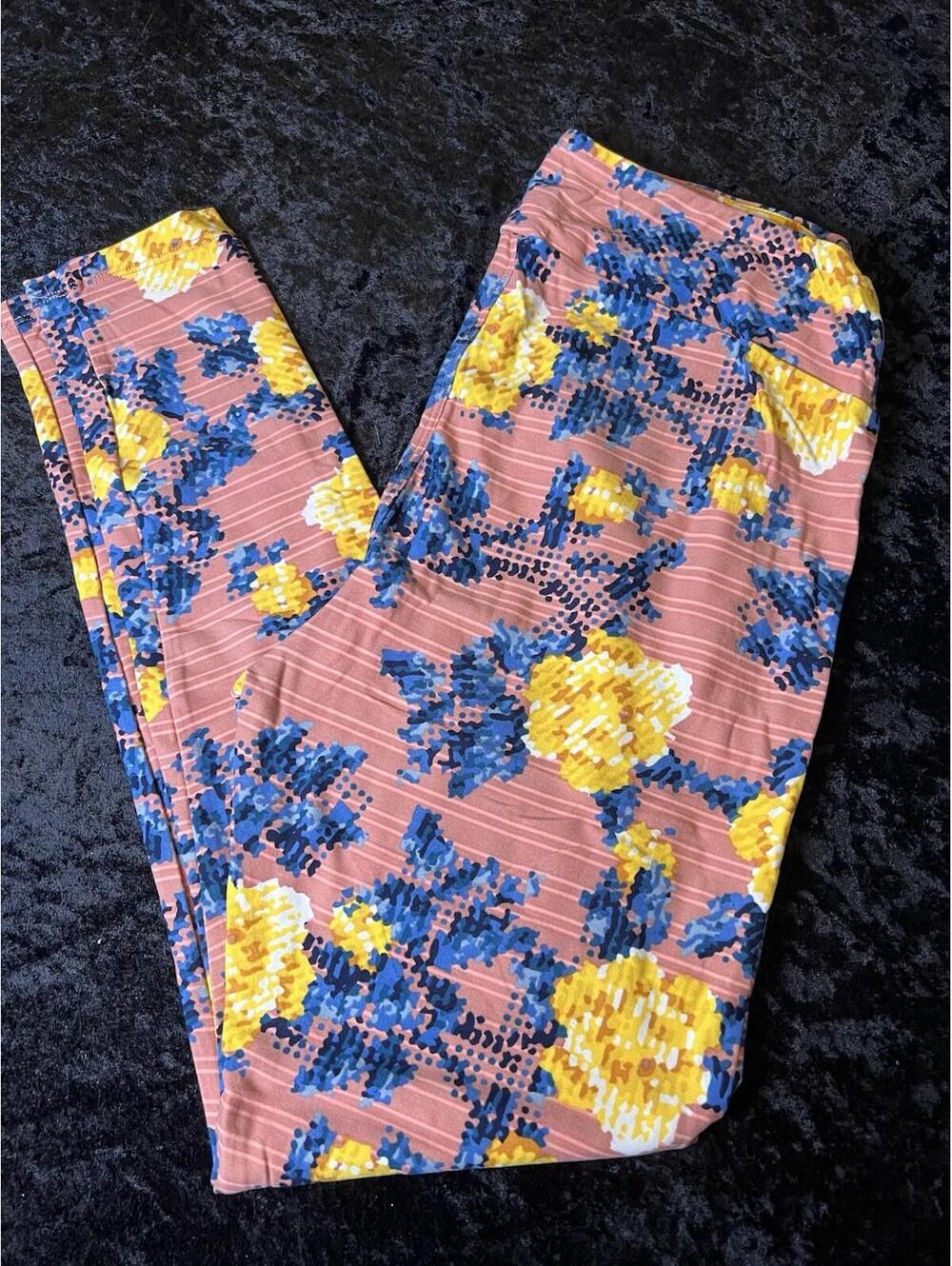LuLaRoe Leggings Tall & Curvy TC Digital Floral Pink Roses High Rise NWOT